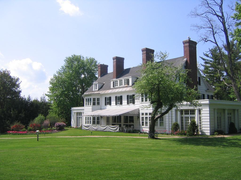 Four Chimneys Inn Bennington Exteriér fotografie
