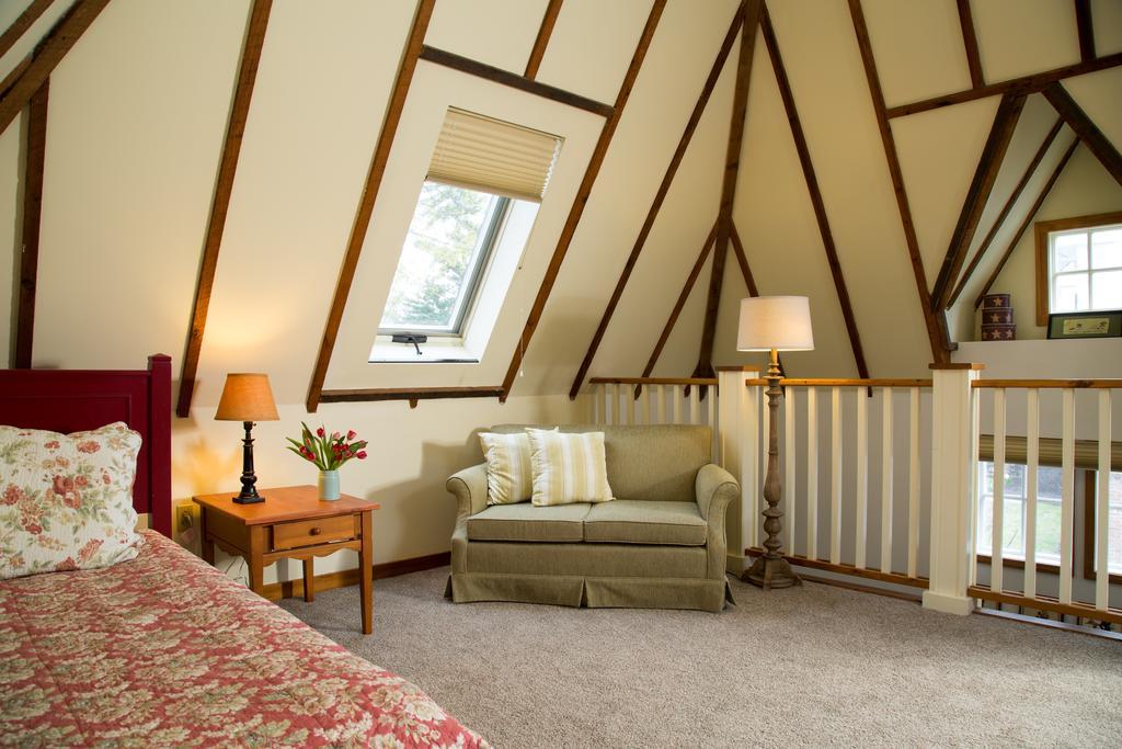 Four Chimneys Inn Bennington Exteriér fotografie